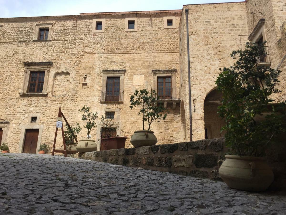A Casa Di Giuseppe 2 Bed and Breakfast Carini Εξωτερικό φωτογραφία